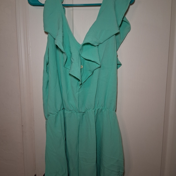 Mint Green Ruffle Romper - Picture 2 of 4